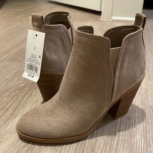 Universal Thread Booties
